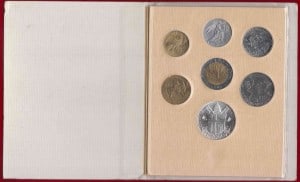 Vatican 1985 set @ Coins & Stamps